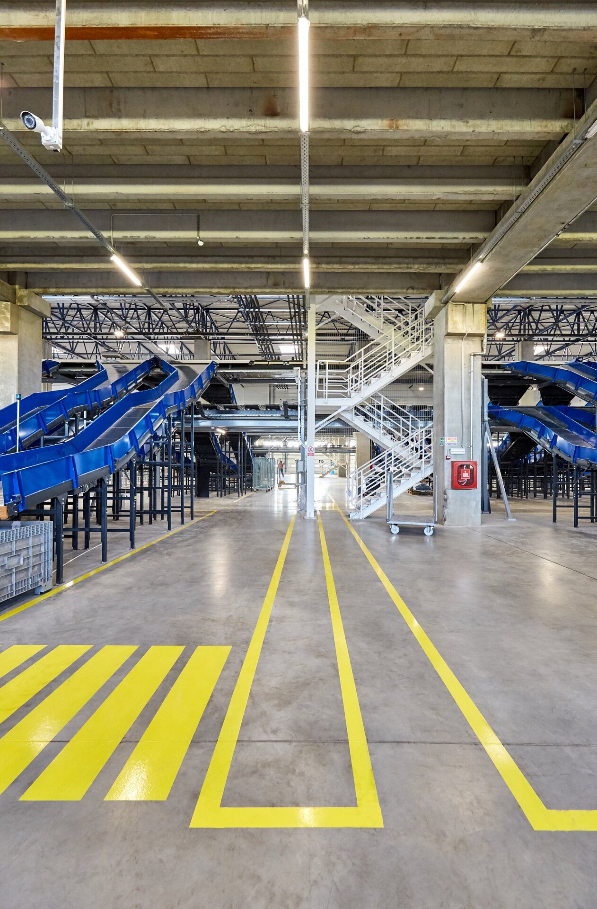 FAN Courier Active - Office Building and Mail Sorting Center