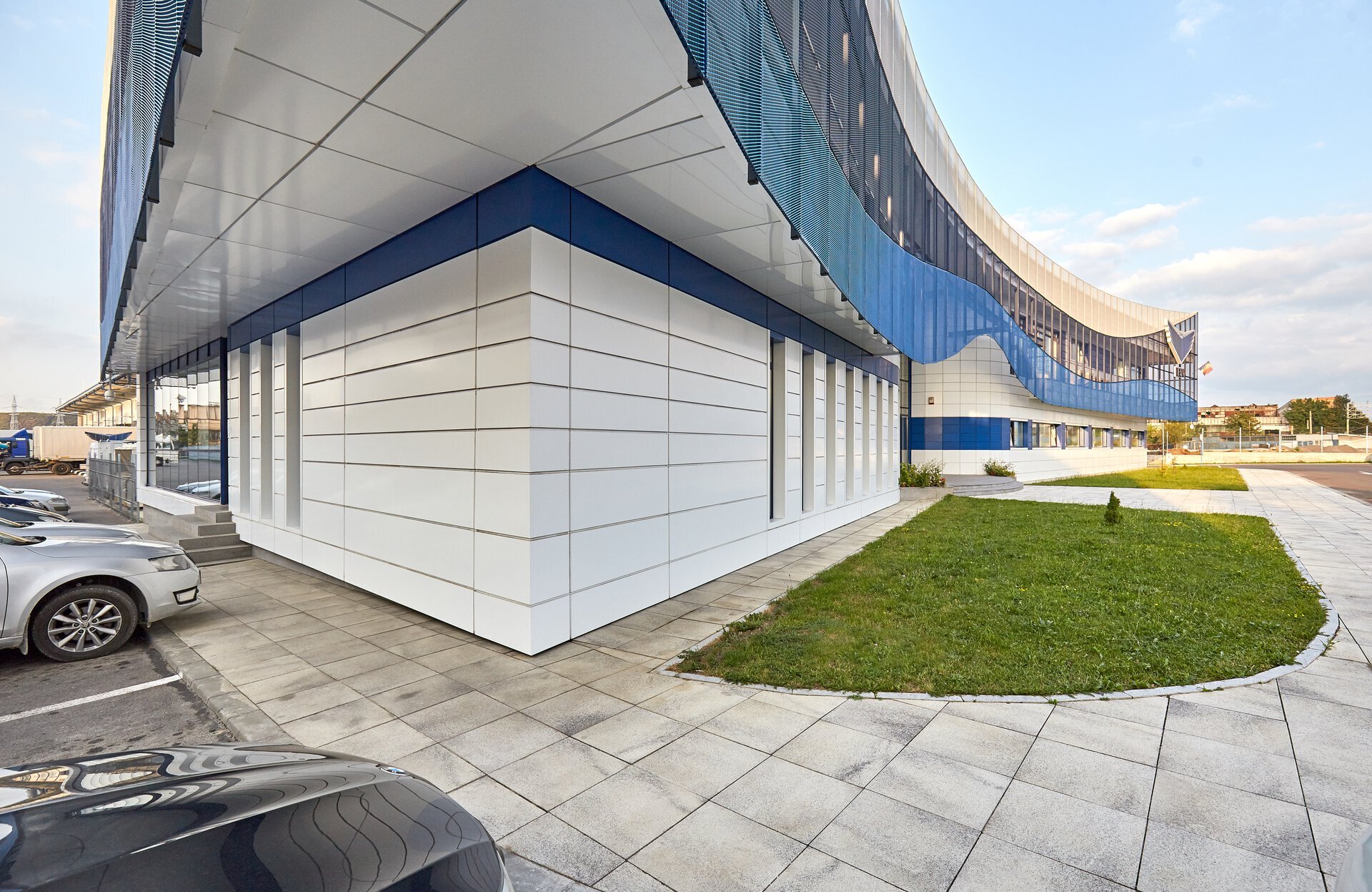 Overall view of the office building of the FAN Courier Brașov hub, project PPAE