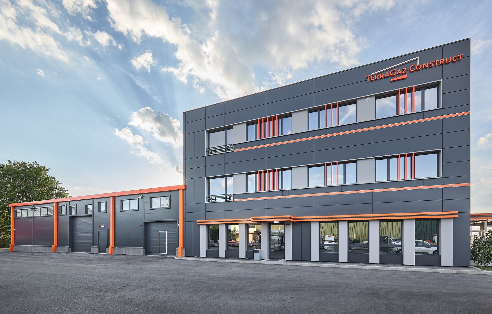 Terragaz Construct - Cladire de birouri - extindere, remodelare exterior si interior