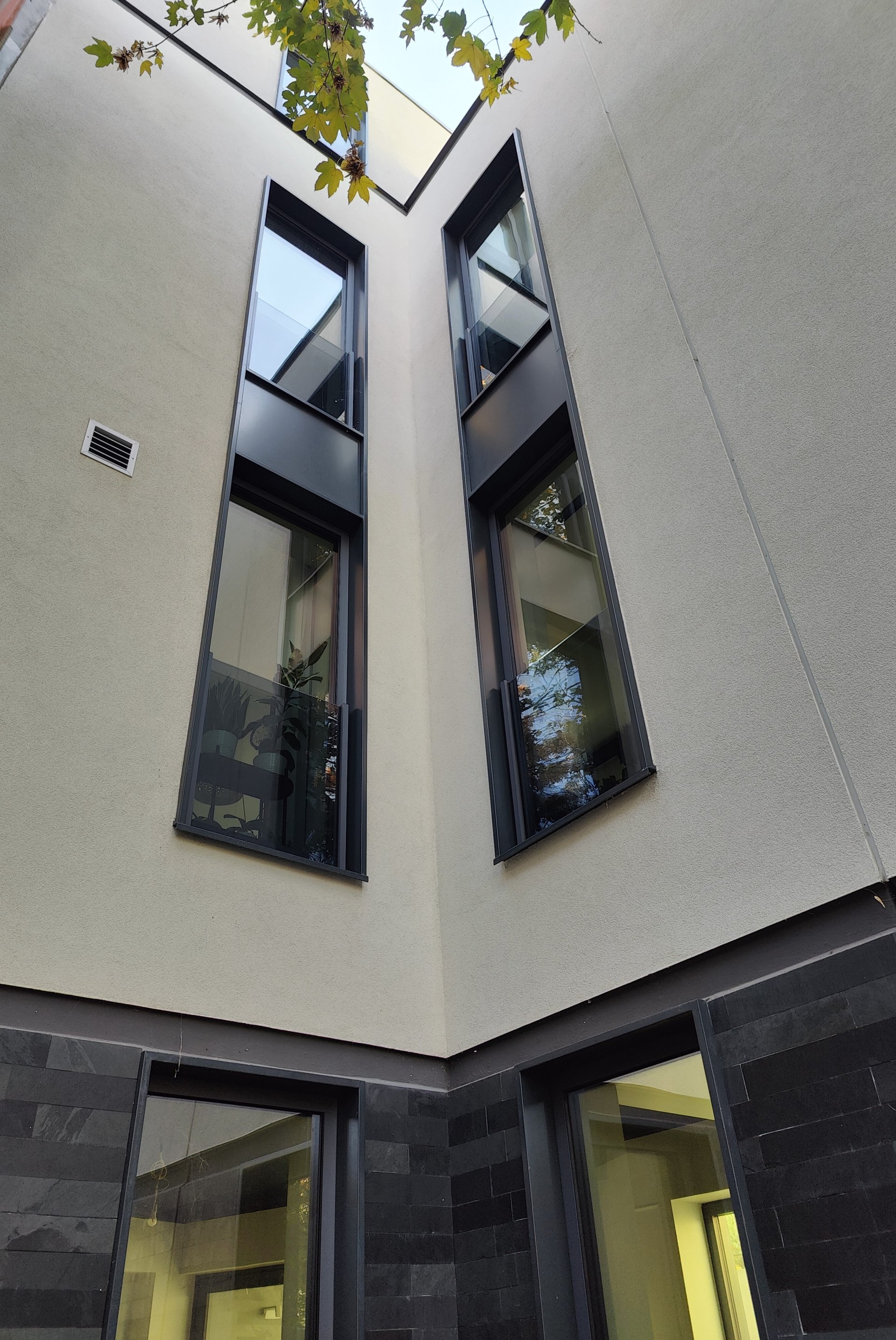 Vedere a fațadei — clădirea de apartamente de lux Toamnei 48, str. Toamnei, sector 2 București, proiect PPAE